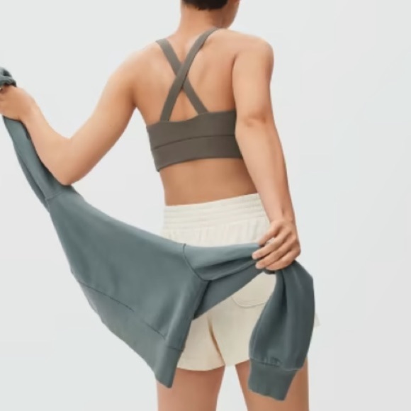 NWT Everlane Perform Crop Top size L - Picture 3 of 10